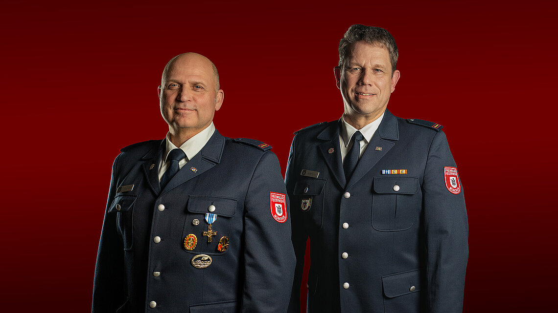 Portraitaufnahme der von Jan Niederhausen (1. Abteilungskommandant) und Andreas Köchel (stv. Abteilungskommandant).